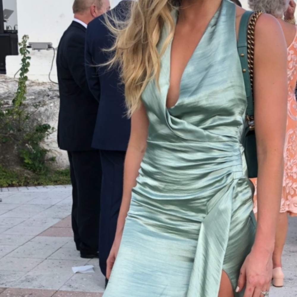 ASOS gown - Picture 2 of 7